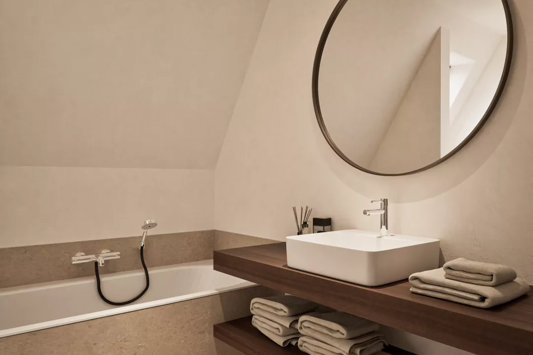 Sink + Bathtub